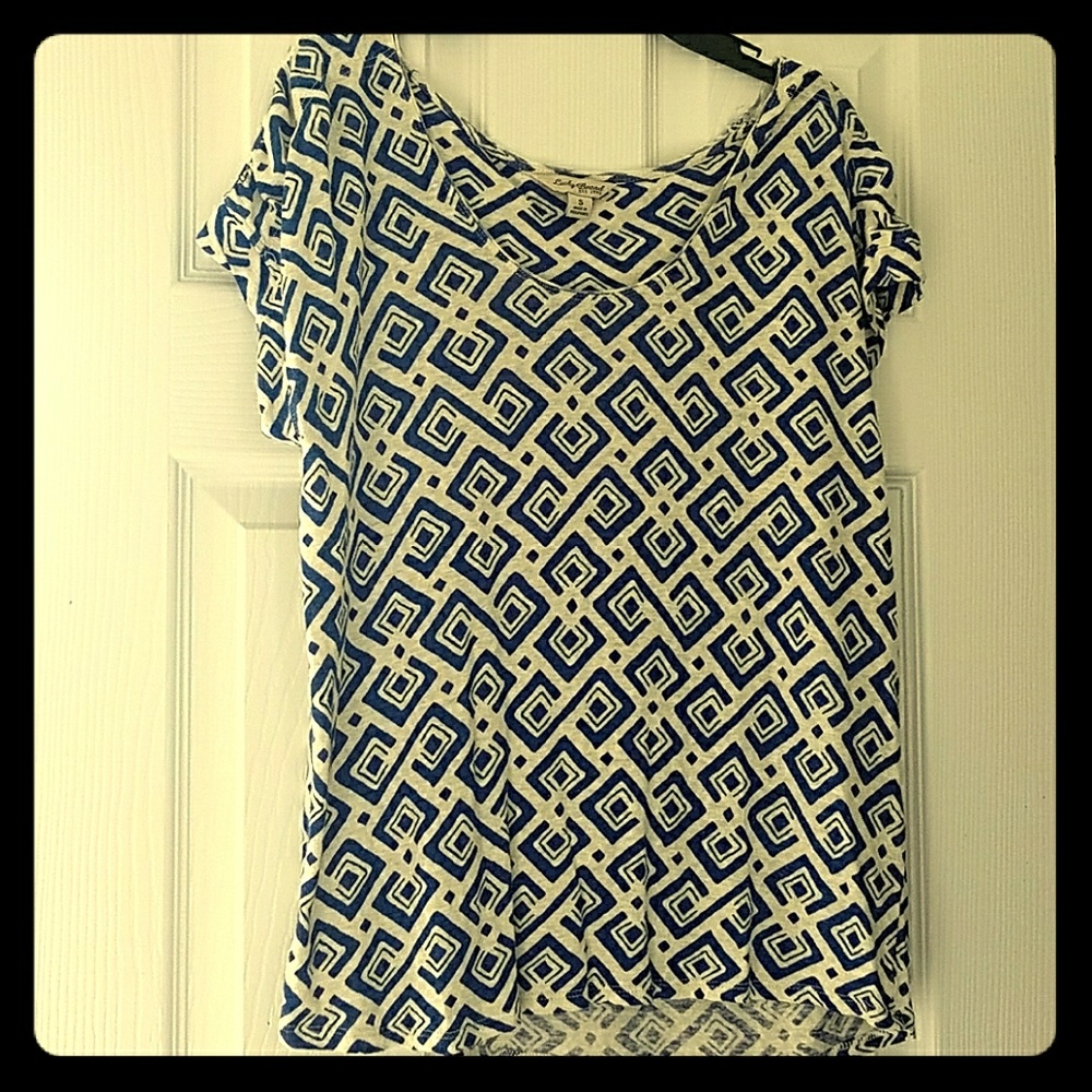 Short sleeve top